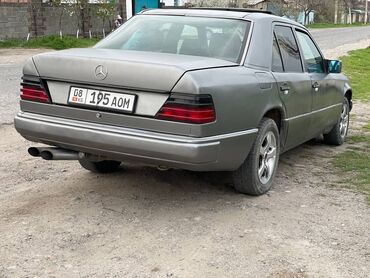 Mercedes-Benz: Mercedes-Benz W124: 1990 г., 2 л, Механика, Бензин, Седан