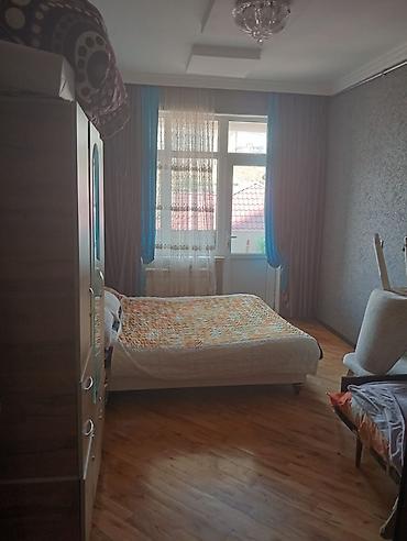 yeni guneşlide ucuz evler: Yeni gunesli V massivi altunun yani 15/2 tam temirli wexsi menzilimi — 4