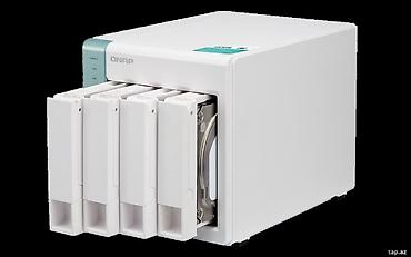 QNAP D4 Pro 4-Bay NAS D4PROREVA QNAP D4 Pro 4-Bay NAS D4PROREVA