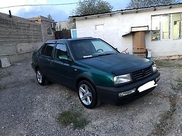 Volkswagen: Volkswagen Vento: 1996 г., 1.8 л, Механика, Бензин, Седан — 4