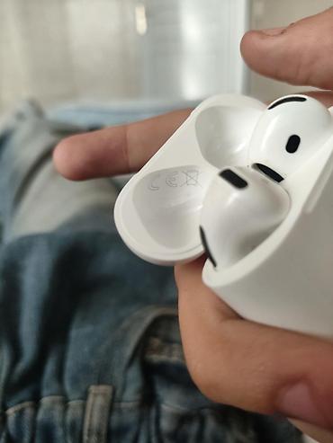 14 pro max 128: Apple AirPods 4 – simsiz qulaqlıq Xüsusiyyətlər: - Model: AirPods 4 — 4