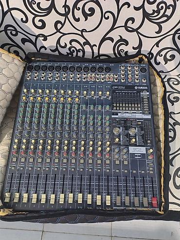 купить синтезатор бу: Yamaha EMX5016CF Powered Mixer - 16 kanallı aktiv mikser (10 mono — 5