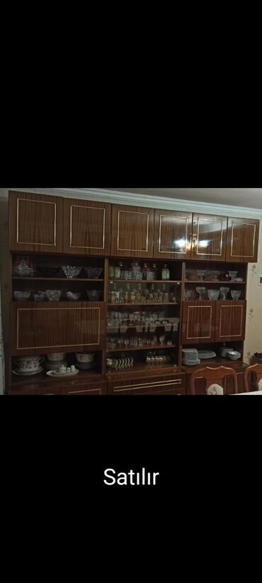 islenmis moydadir: İşlənmiş, Servant, Kredit yoxdur