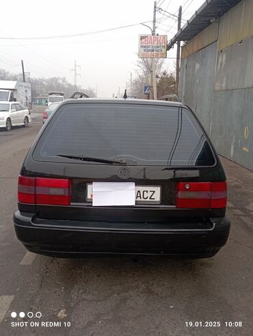 Volkswagen: Volkswagen Passat: 1994 г., 1.8 л, Механика, Бензин, Универсал