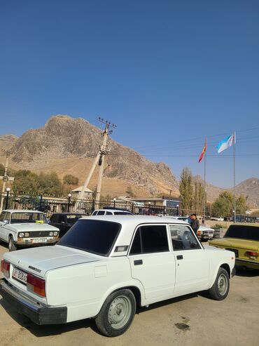 срочно продаю зил: ВАЗ (ЛАДА) 2107: 2010 г., 1.6 л, Механика, Бензин, Седан