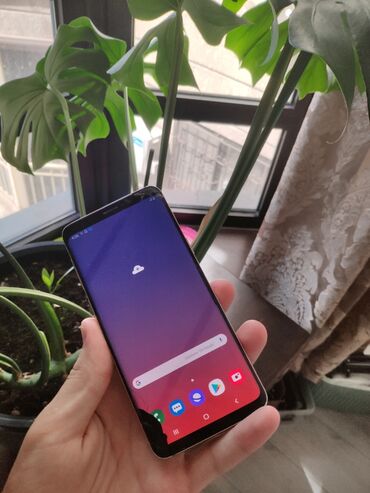 копия айфона: Samsung Galaxy S9, Б/у, 64 ГБ, цвет - Золотой, 2 SIM