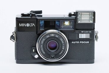 Фотоаппараты: Продам плёночную камеру MINOLTA HI-MATIC AF2 с фиксированным