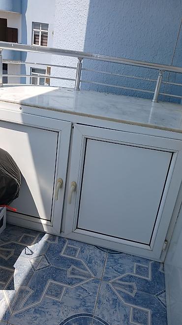 balkon şkafı: PVC balkon dolabı 2 ədəd skafdir 4 qapıdan ibaretdir və — 1
