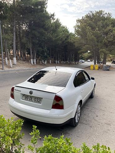 hot wheels f1: Volkswagen Passat: 2 l | 2001 il Sedan — 7