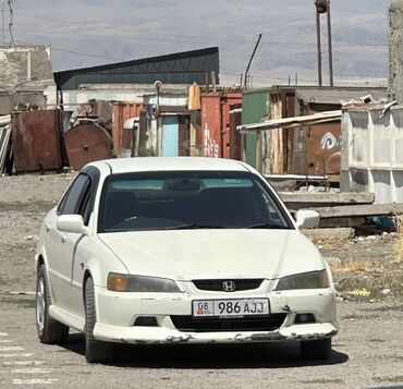 автозавод машины: Honda Accord (седан), правый руль. Цвет белый, кузов с