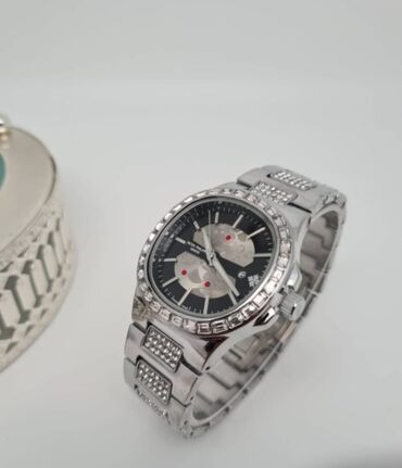 Qol saatları: Yeni, Qol saatı — 3