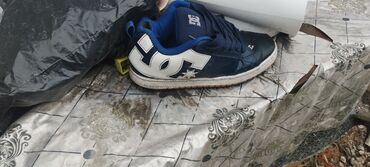 dc: Мужские кроссовки, 43, DC, Б/у, цвет - Синий, Самовывоз, Платная доставка
