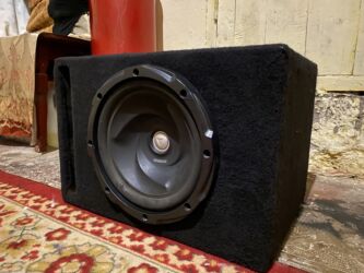 monitor ikinci el: Kenwood basofka ideal vezyetde qutu qarsg efektine soz yoxdu gesey