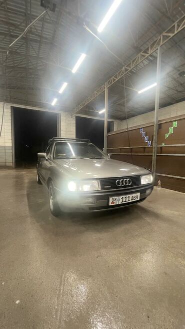 продаю volvo: Audi 80: 1987 г., 1.8 л, Механика, Бензин, Седан