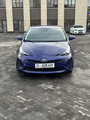 Toyota: Toyota Prius: 2018 г., 1.8 л, Вариатор, Гибрид, Седан