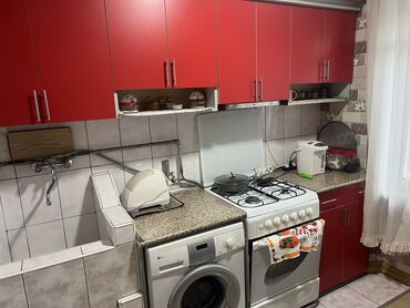 Köhnə tikili: Gəncə şəhəri Heydər Əliyev prospekti 32 nömrəli orta məktəbin qarşısı -da lalafo.az — 15 Köhnə tikili: Gəncə şəhəri Heydər Əliyev prospekti 32 nömrəli orta məktəbin qarşısı — 15