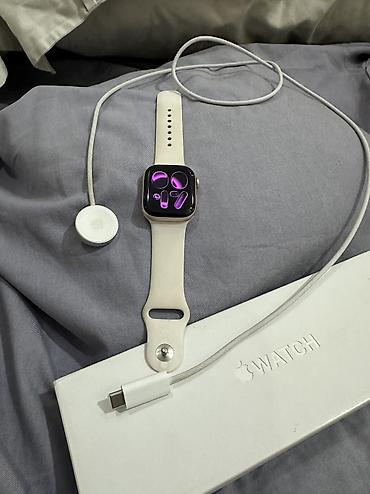 Продаю Apple Watch Series 10, 42mm с полным комплектом в хорошем