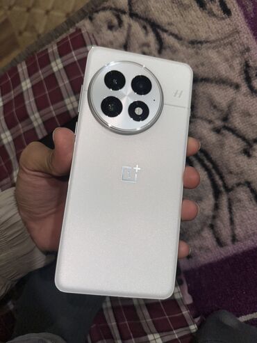 мониторы простые игровые: OnePlus 13, 256 ГБ, түсү - Ак