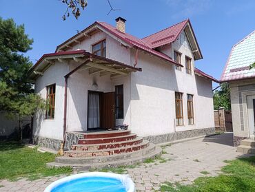 Продажа домов: Дом, 300 м², 6 комнат, Риэлтор — 2