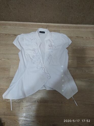 белая женская рубашка: Блузка
