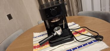 Aş qazanı: Delonghi Espresso qehbe bisiren masin . cemi 3 defe istifade olunub