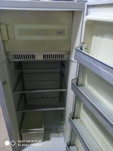 xaladenik gence: Б/у Зил Холодильник Продажа, цвет - Белый