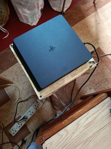 Xbox Series X: Ps4 slim satılır 1 tb +20 oyun (hecbir problemi yoxdu yeniden