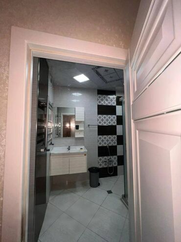 Uzunmüddətli kirayə mənzillər: Nəsimi rayonu, Azərbaycan Tibb Universtetinin yanında 16 mərtəbəli -da lalafo.az — 8 Uzunmüddətli kirayə mənzillər: Nəsimi rayonu, Azərbaycan Tibb Universtetinin yanında 16 mərtəbəli — 8