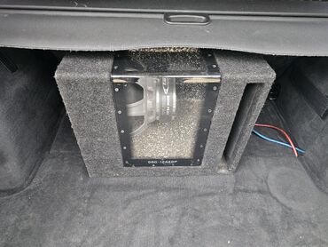 nalepnice za auto vw: Sve u kompletu Alpine wofer 800w max, pojacalo pioneer 900 i