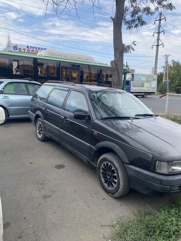 запчасти б: Volkswagen Passat: 1990 г., 1.8 л, Механика, Газ, Универсал