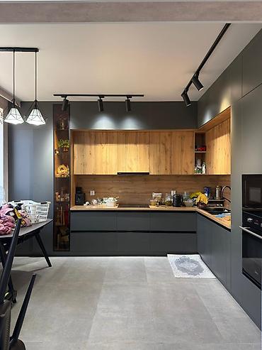 Продажа таунхаусов: Продаётся современный таунхаус в селе Беш-Кунгей Площадь: 130 м² — 4