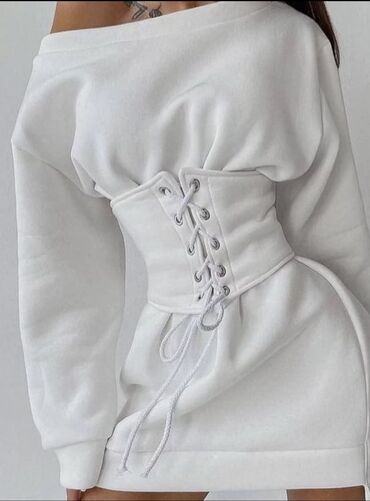 zimske jakne sa krznom: Bоја - Bela, Drugi stil, Dugih rukava