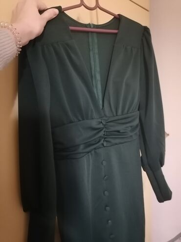 elegantna haljina otvorena leda: One size, bоја - Maslinasto zelena, Večernji, maturski, Dugih rukava