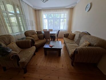 Ev və bağ: Divan, Divan, Bazasız, Açılmayan
