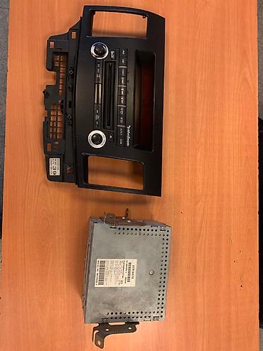 Avtoelektronika: Mitsubishi Lancer X üstdündən çıxma original ROCKFORF maqnitafonu — 2