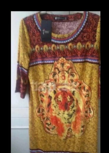 Paltolar: 48 raz.jaket lap az geyilib 15 man. qalanları fərqli qiymətə satılır — 15