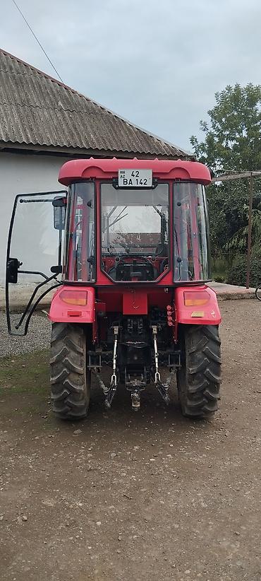 Kommersiya nəqliyyat vasitələri: Belarus (Bielarus) DF 404 qabaq yükləyici ilə traktor - Rəng — 6