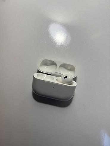 Apple AirPods 2 Pro Ancaq sag nauşnik yada qutu satılır qutu - 80