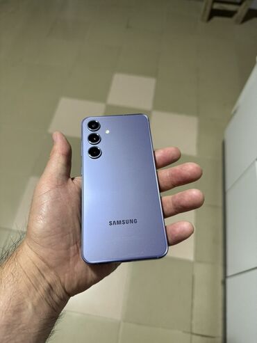 куплю персональный компьютер: Samsung Galaxy S24, Колдонулган, 128 ГБ, түсү - Кызгылт көк, 1 SIM, 2 SIM