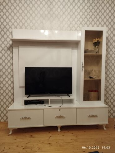 keci piyi: TV altlığı