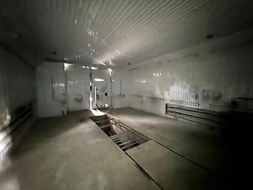 car parking: Сдаю Помещение целиком под 4 и более бокс(а), 250 м², Смотровая яма — 10