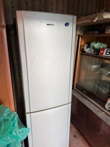 холодильник в рассрочку: Холодильник Samsung, Б/у, Двухкамерный