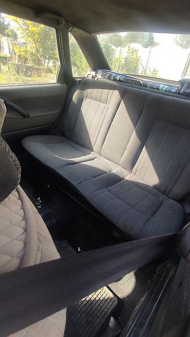 Volkswagen: Volkswagen Passat: 1986 г., 1.8 л, Кол менен иштөөчү, Бензин, Седан — 8