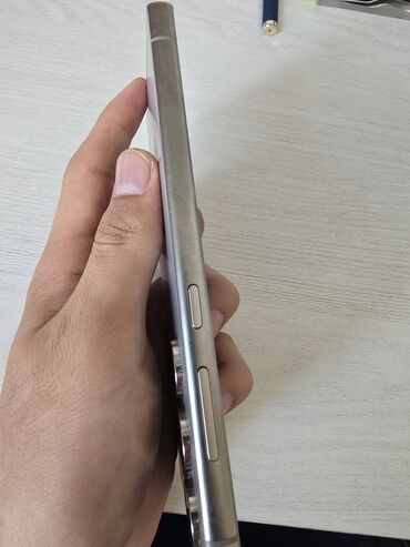 необычные чехлы на айфон 13 про макс: Samsung Galaxy S24 Ultra, Б/у, 256 ГБ, цвет - Серый, 1 SIM, eSIM