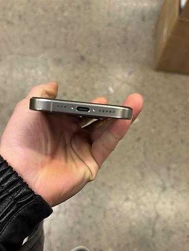 iphone 4s 64: IPhone 15 Pro, 256 GB, Natural Titanium, Zəmanət, Simsiz şarj, Face ID — 6