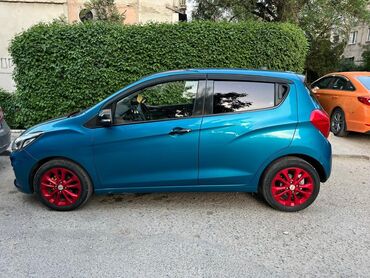Chevrolet: Chevrolet Spark: 2016 г., 0.1 л, Вариатор, Бензин, Хэтчбэк