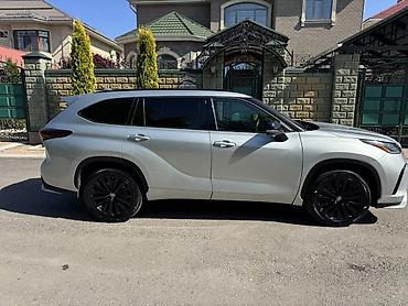 hiland: Toyota Highlander: 2024 г., 2.4 л, Автомат, Бензин, Кроссовер — 2