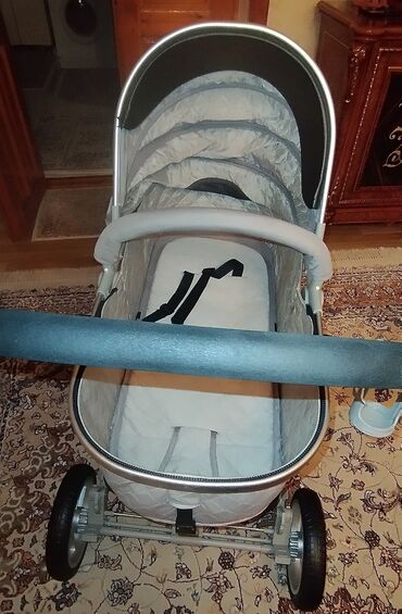 Gəzinti arabaları: İşlənmiş, Ünvandan götürmə, Pulsuz çatdırılma, Ödənişli çatdırılma — 4