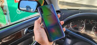 Samsung: Samsung Galaxy A50, Б/у, 128 ГБ, цвет - Черный, 2 SIM