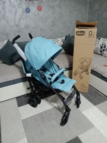 Kolica za bebe: Potpuno nova kolica Uz kolica se dobija zastita za kisu cena 80 evra